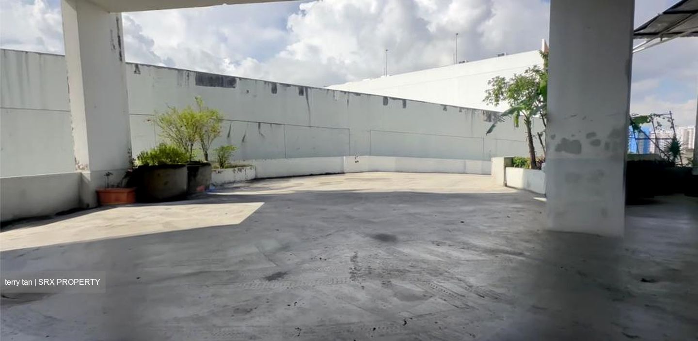 Alpha Industrial Building (D22), Factory #498362971